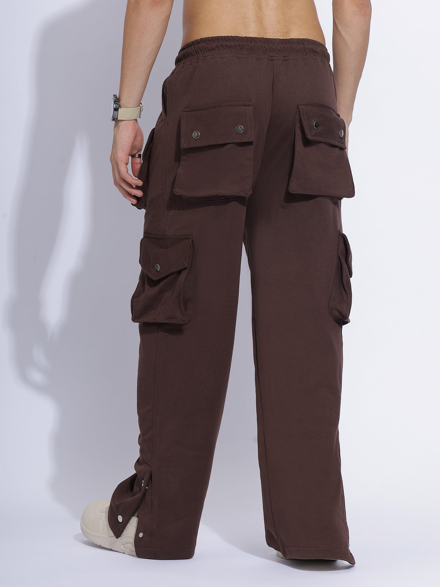 Six Pocket Baggy Track Pants – Premium Streetwear for Everyday Style