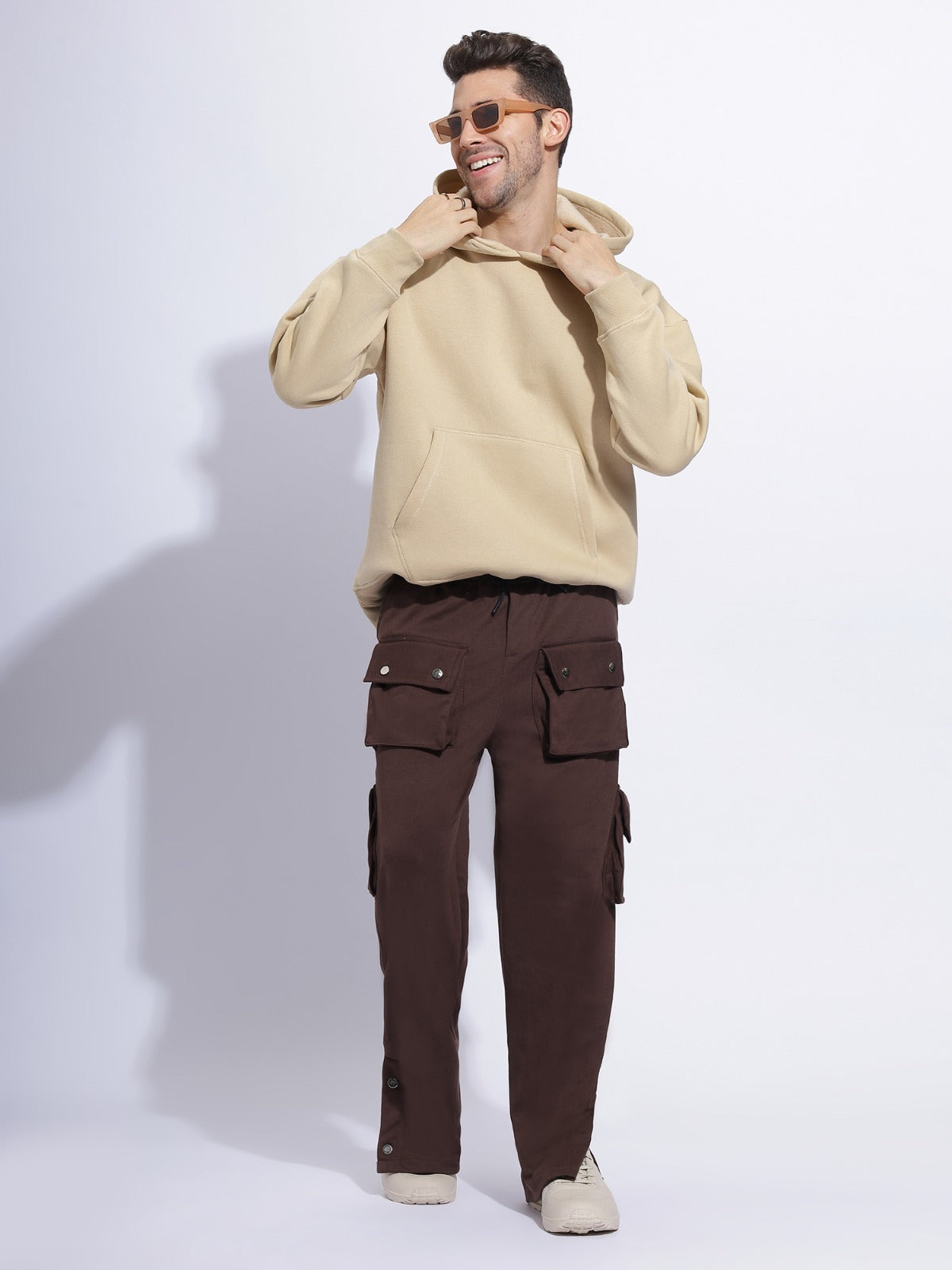 Six Pocket Baggy Track Pants – Premium Streetwear for Everyday Style