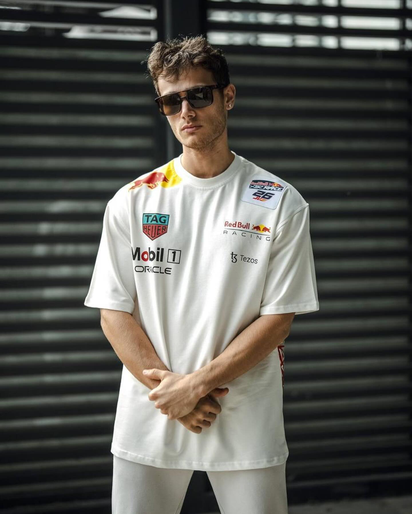 Red Bull Racing T-Shirt – Iconic Logo, Ideal for F1 Fans